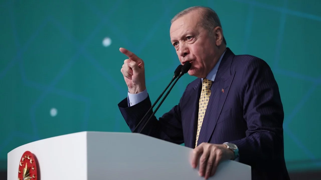 Erdoğan: Türkiye'yi ateş çukurundan uzakta tutmak önceliğimiz