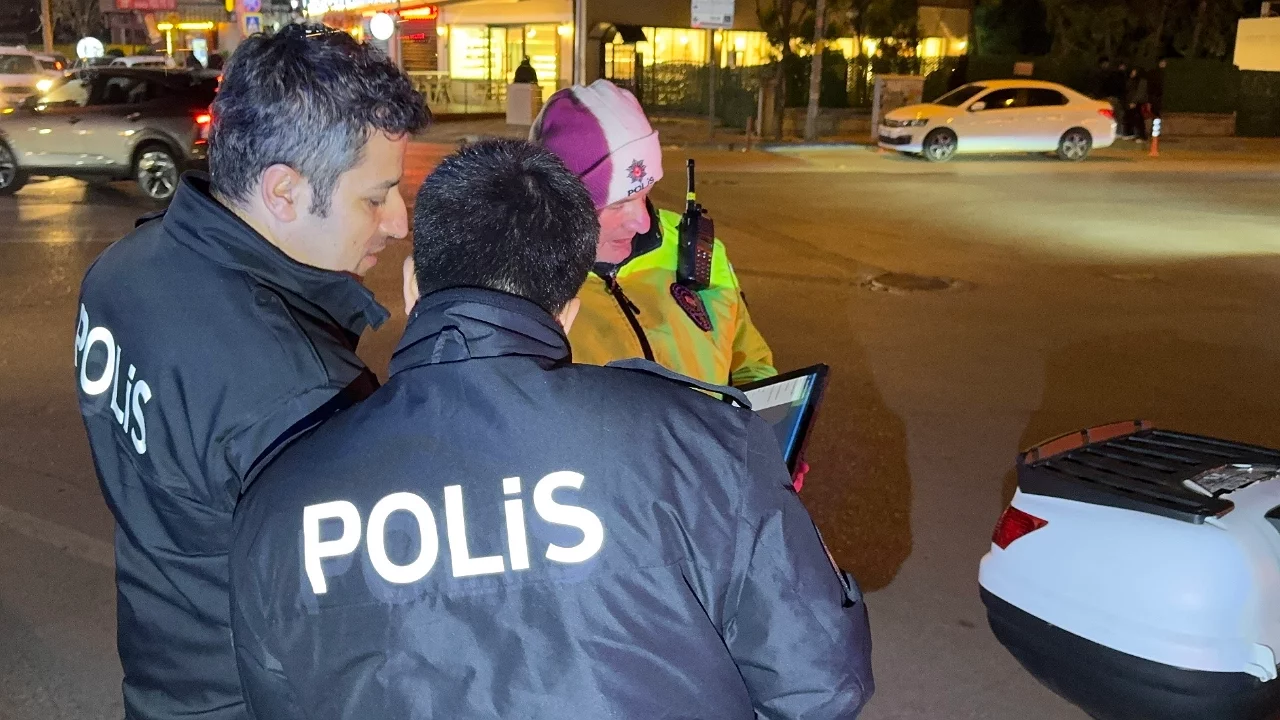 Bursa'da o mahalleye akın eden "piyasacı" sürücülere polis uygulaması
