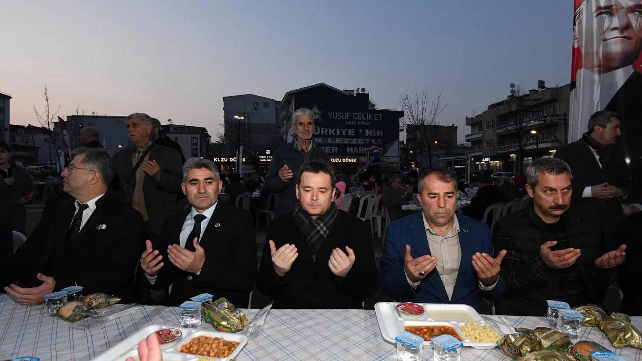 Osmangazi'de Gönül Sofrası Bağlarbaşı'nda Kuruldu