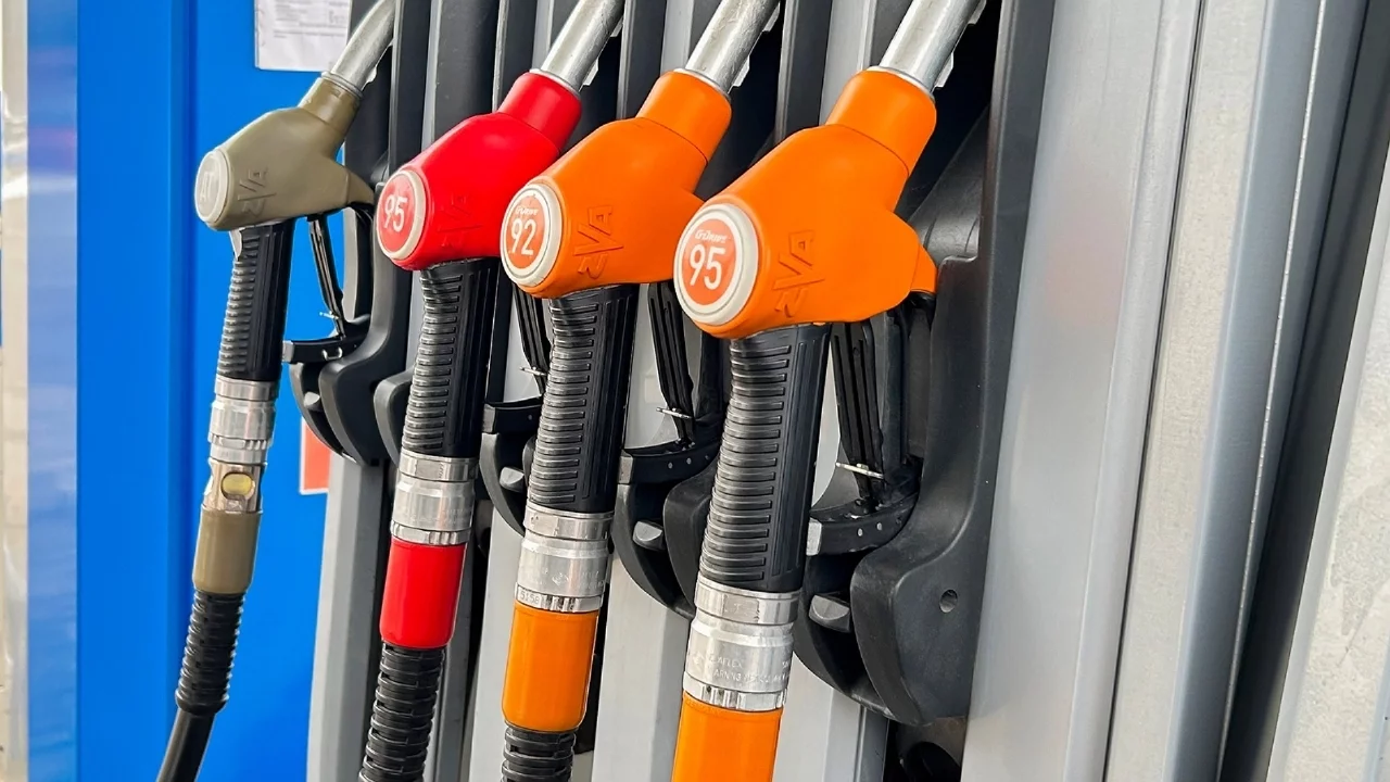 Bayram öncesi benzine zam