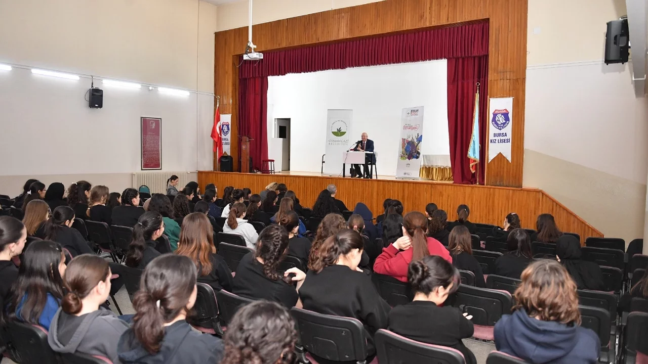 Edebiyatın Kalbi Orhan Kemal'le Atıyor
