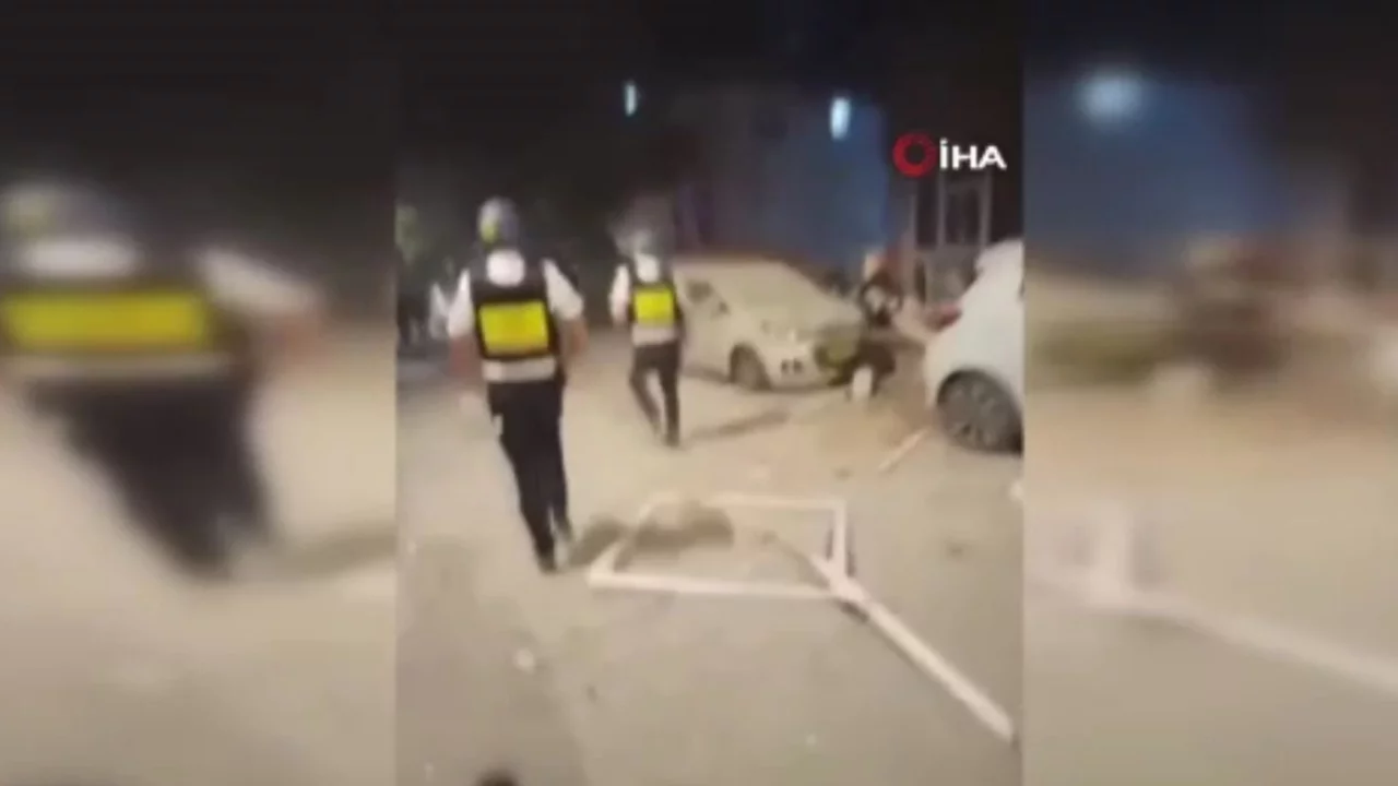 İran füzeleri İsrail'de 2 can aldı