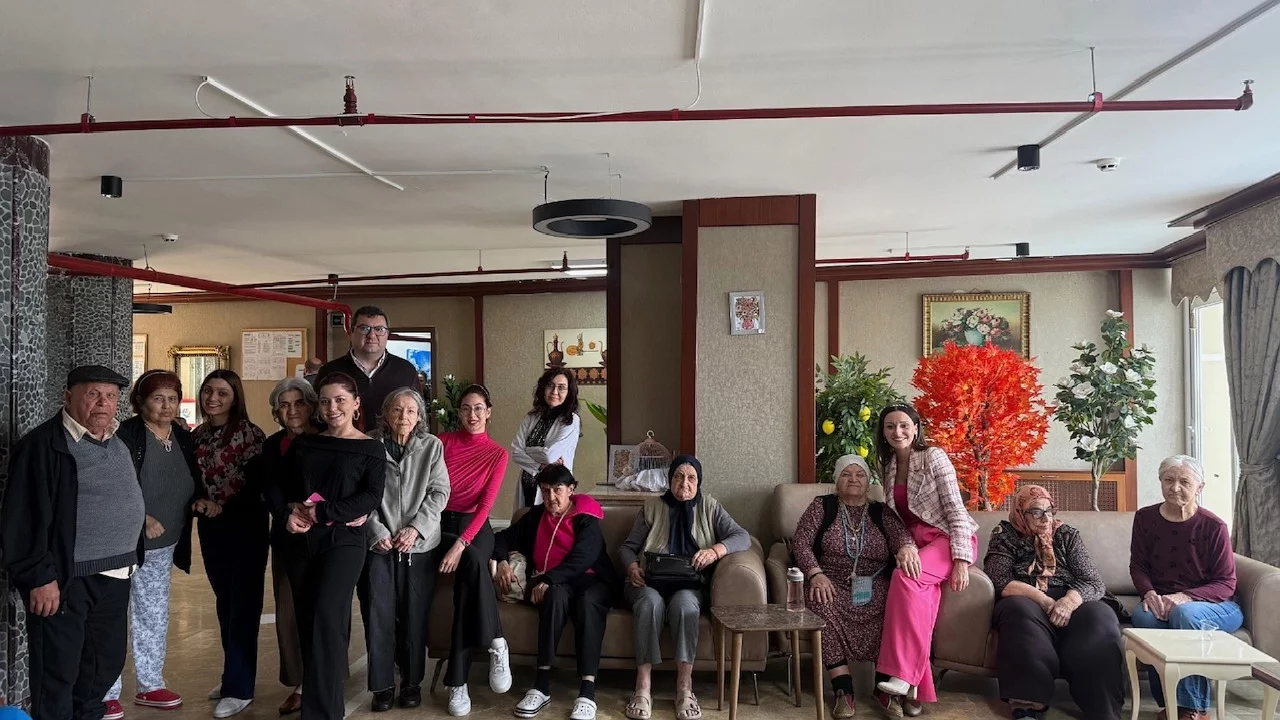 Burtom'dan Huzurevi Sakinlerine Ziyaret