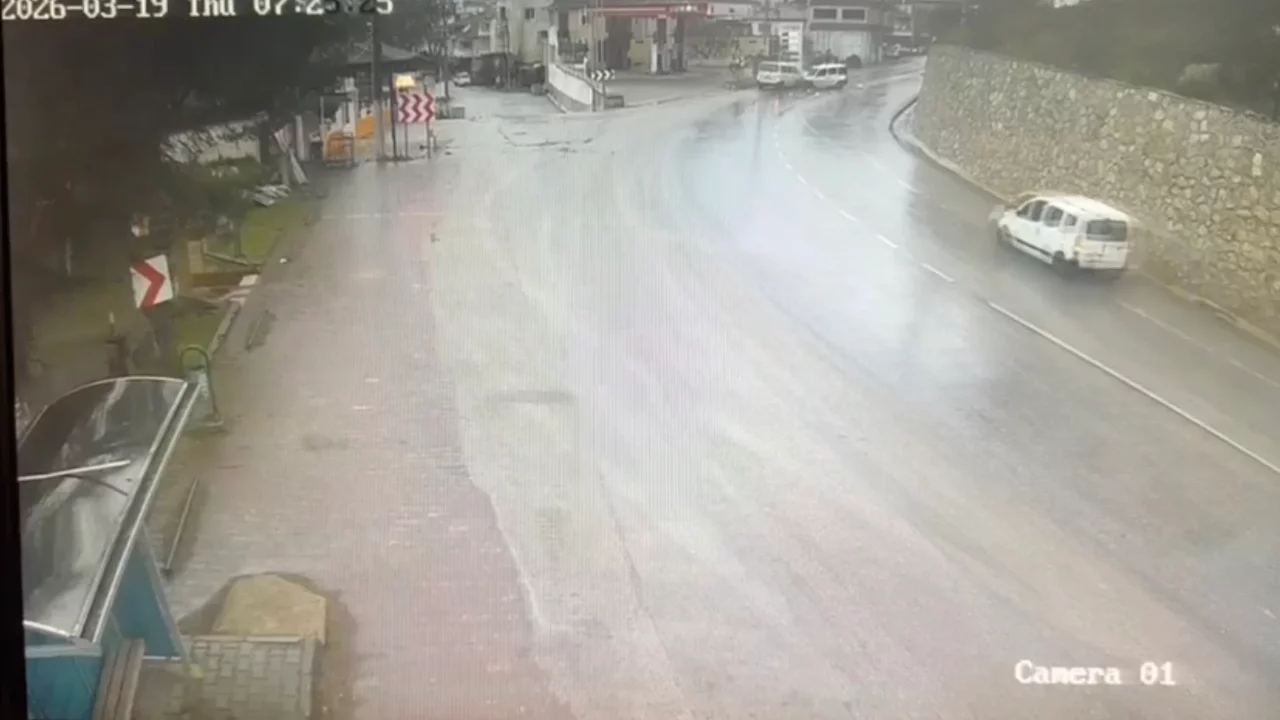 Bursa'da bayram arifesinde kafa kafaya kaza: 7 yaralı