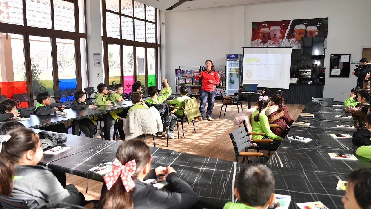 Osmangazi Belediyesi'nden çocuklara afet farkındalık eğitimi