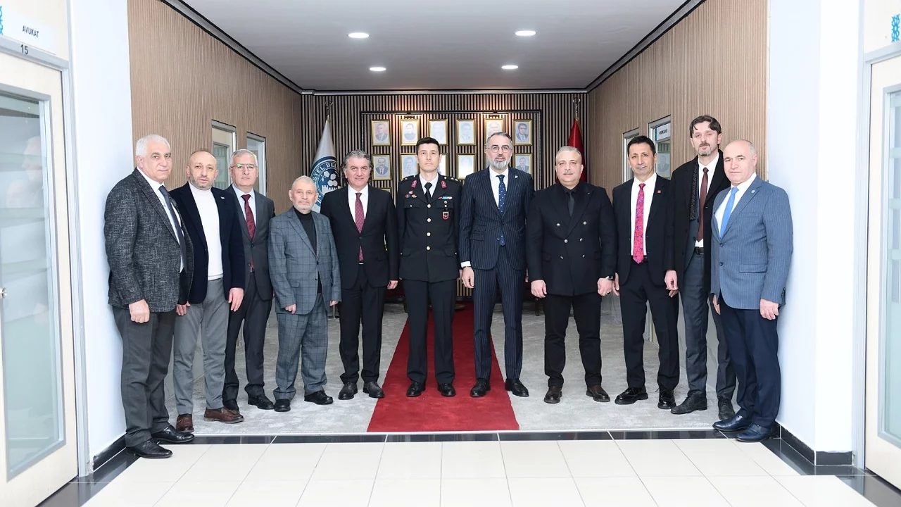 Başkan Erol'la Kırsal Mahallelerde Bayram Coşkusu