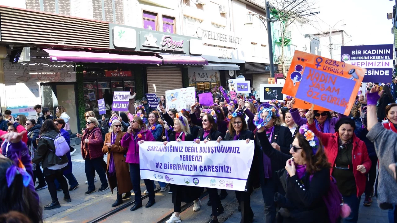 Bursa'da Kadın Odaklı Yerel Politikalara Güç Katacak Çalıştay