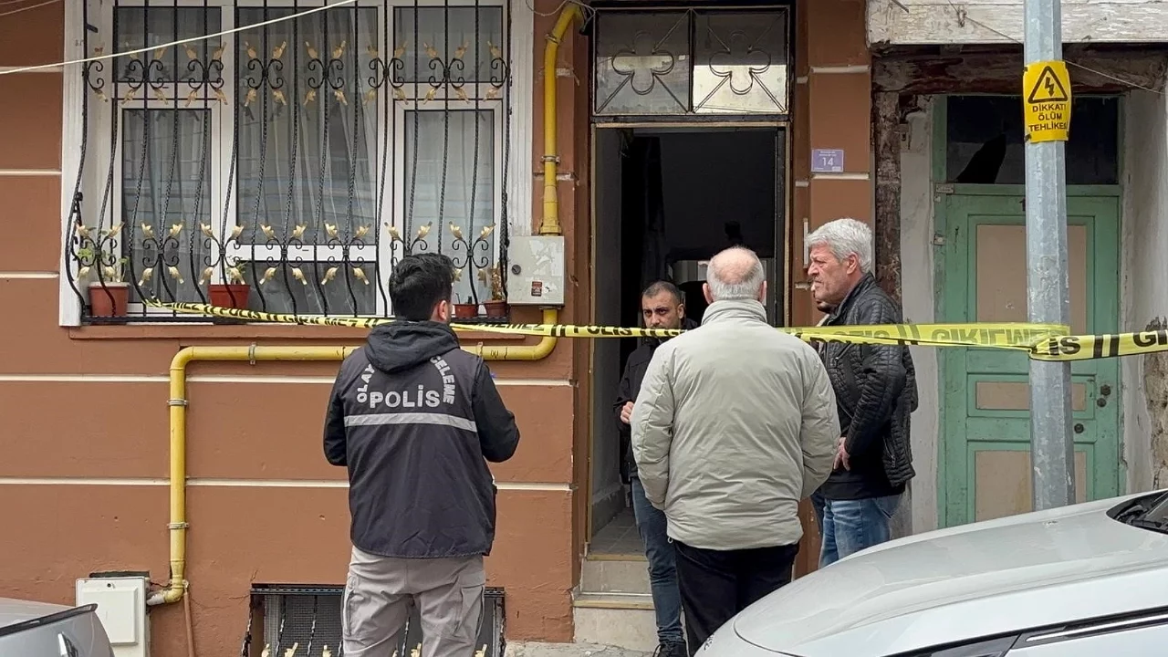 Evinde ölü bulunan şahsın cinayete kurban gittiği öğrenildi