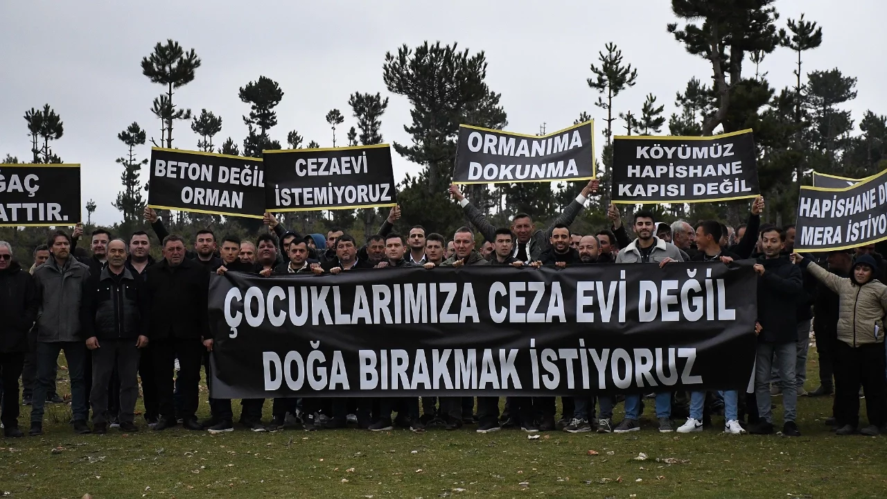 Bursa'da Köylüler Cezaevi Planına Karşı Ayakta