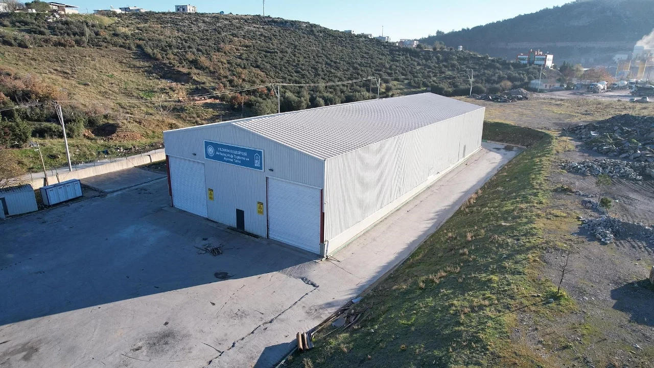 Yıldırım'da geri dönüşümle her ay 5 bin ağaç kurtarılıyor