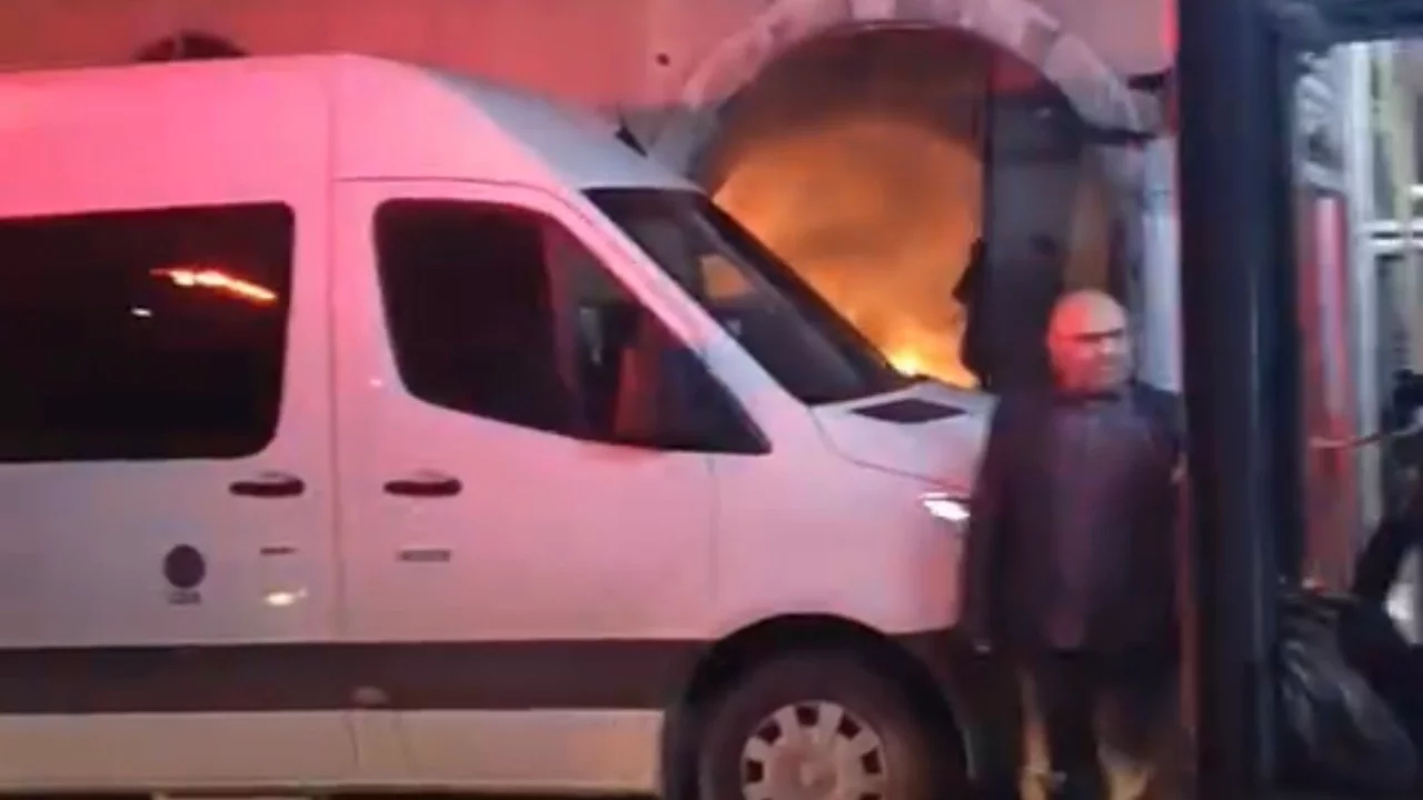 Bursa'da 156 Yıllık Tarihi Binada Yangın