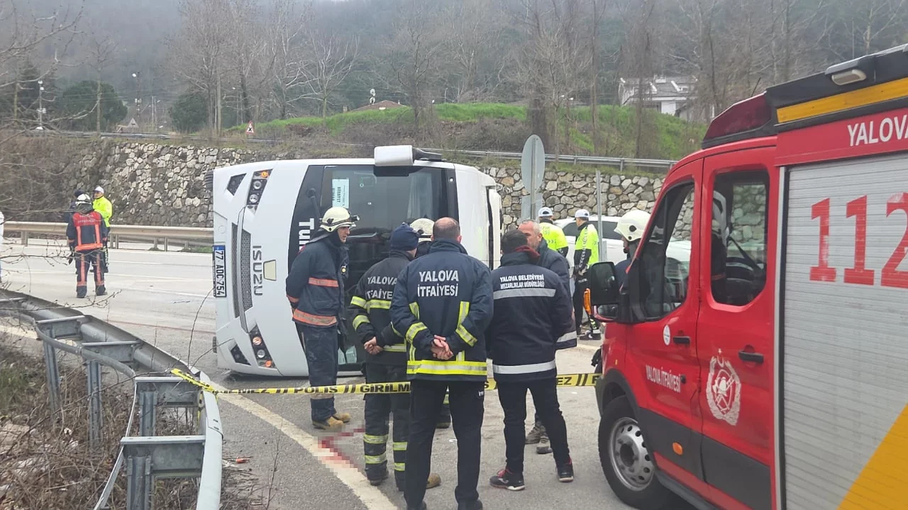 Yalova-Bursa yolunda feci kaza: 1 ölü, 20 yaralı