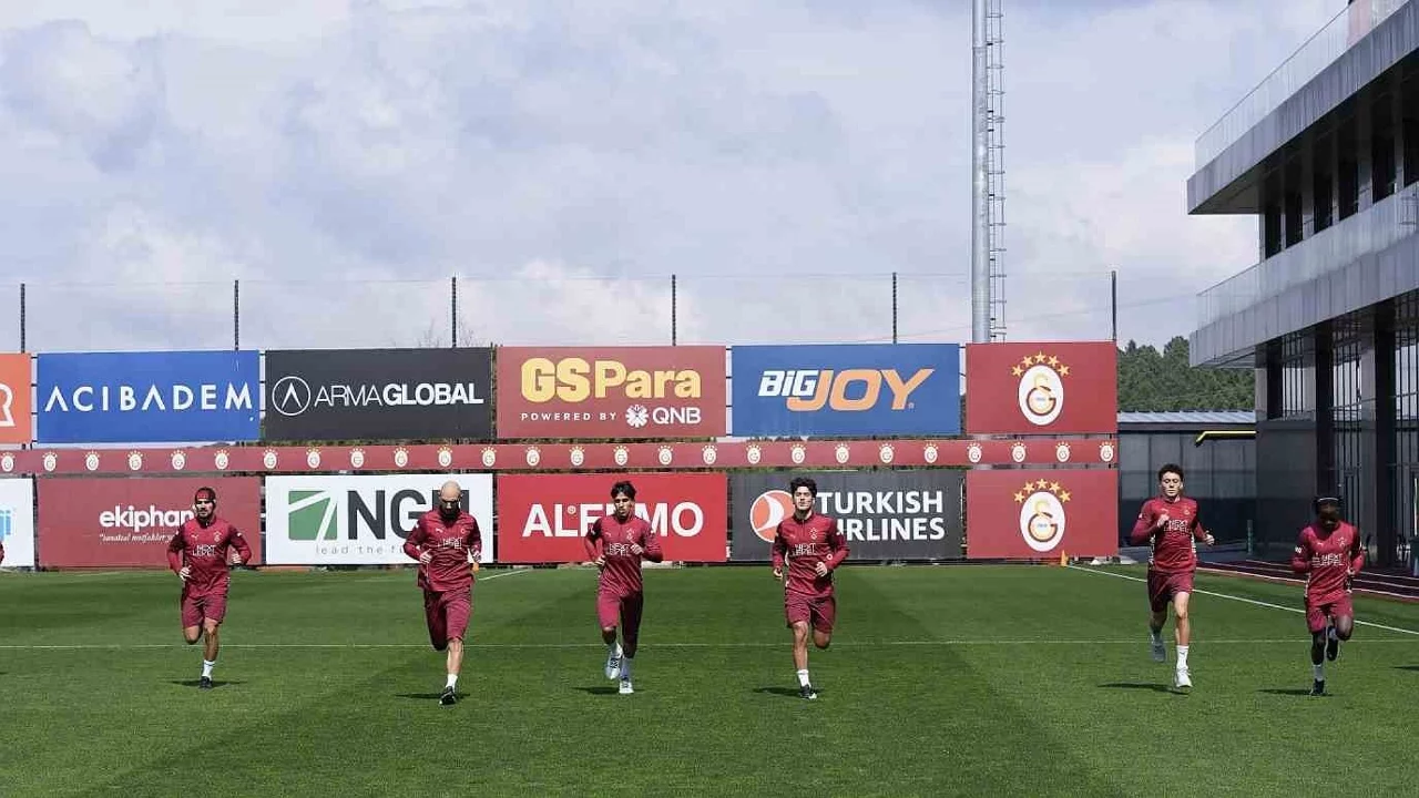 Galatasaray, Trabzonspor maçı hazırlıklarını sürdürdü