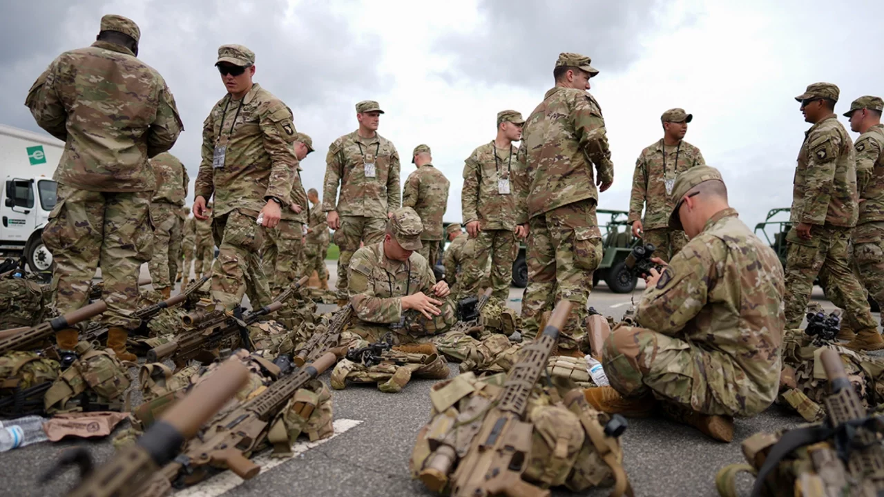 ABD, Orta Doğu'ya 10 Bin Ek Asker Gönderme Seçeneğini Değerlendiriyor
