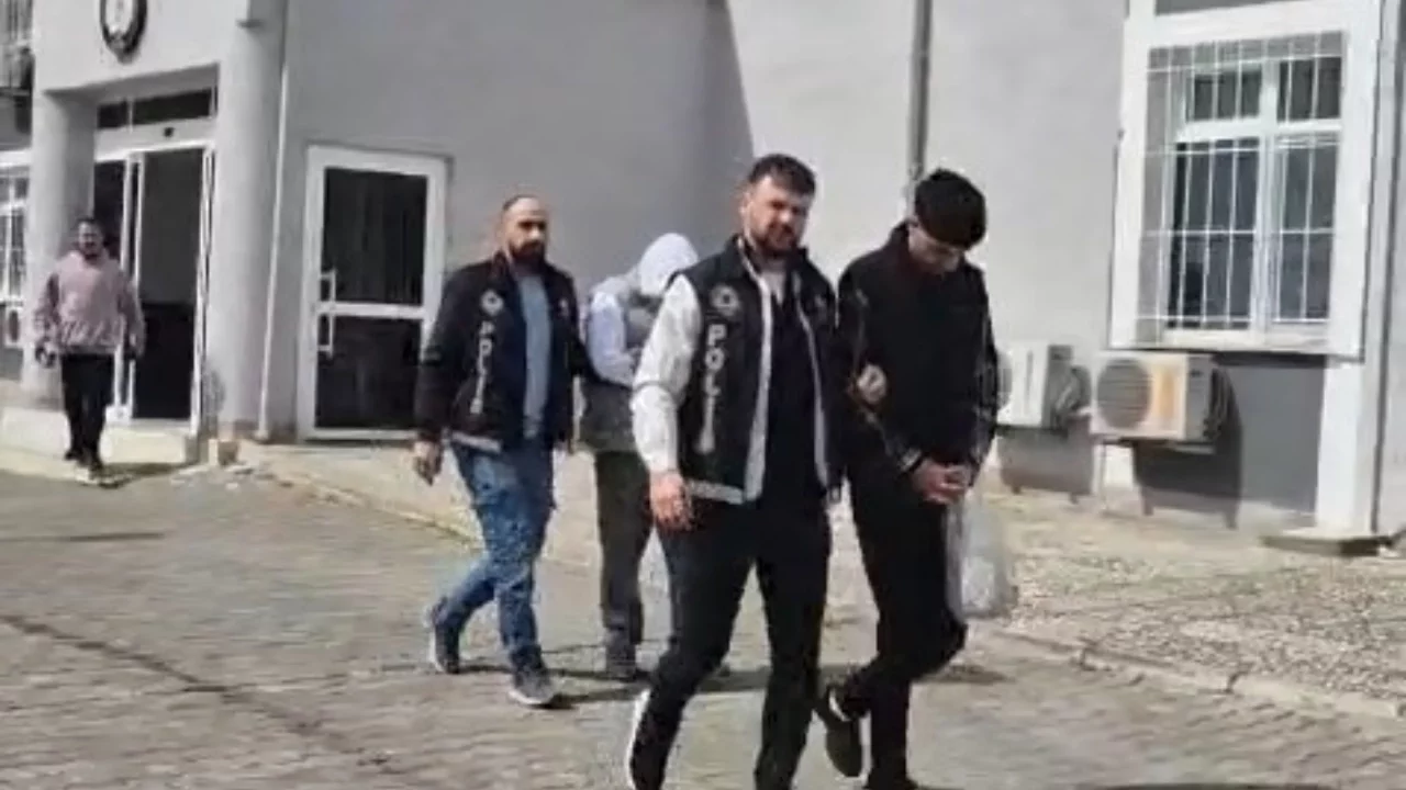 Bursa'da uyuşturucu operasyonu: 3 tutuklama