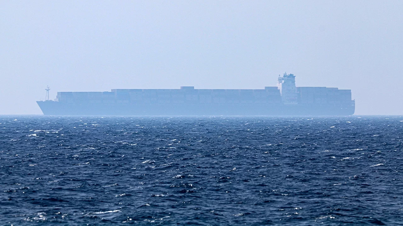 İran, Hürmüz Boğazı'ndan Geçişi Yasakladı