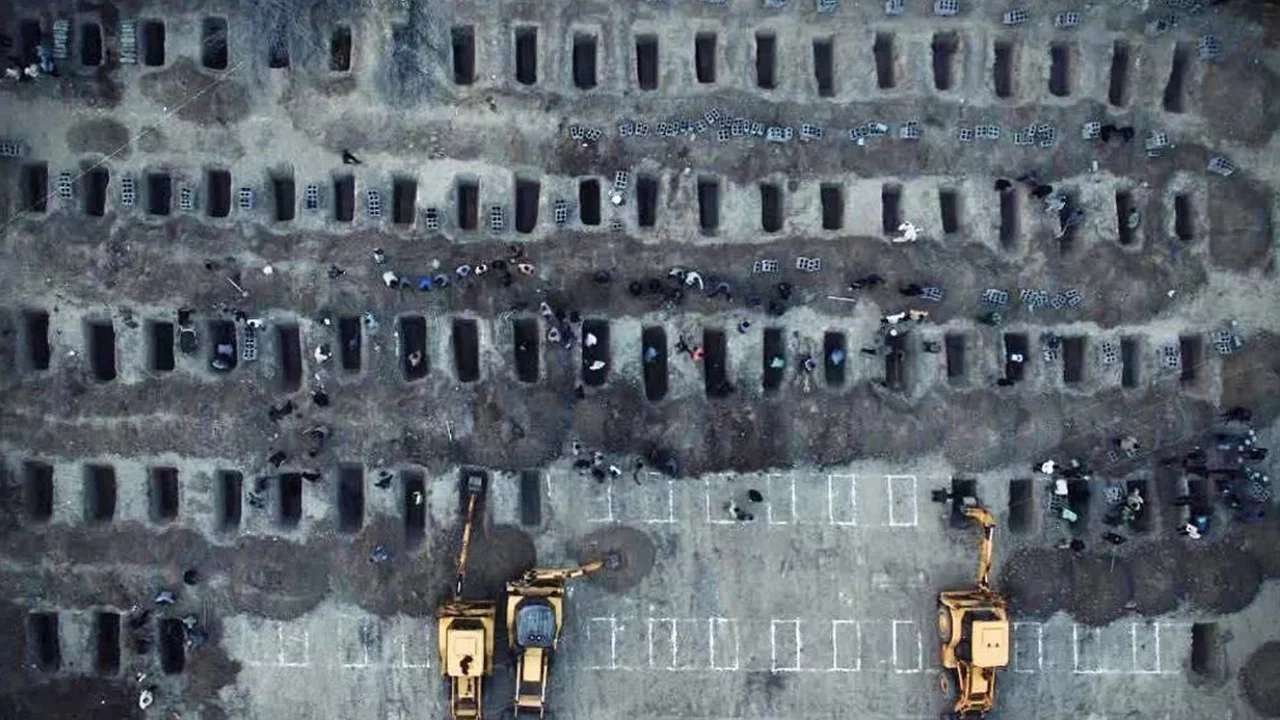 İran'dan Sert Tepki: "Okul Saldırısı Savaş Suçu"