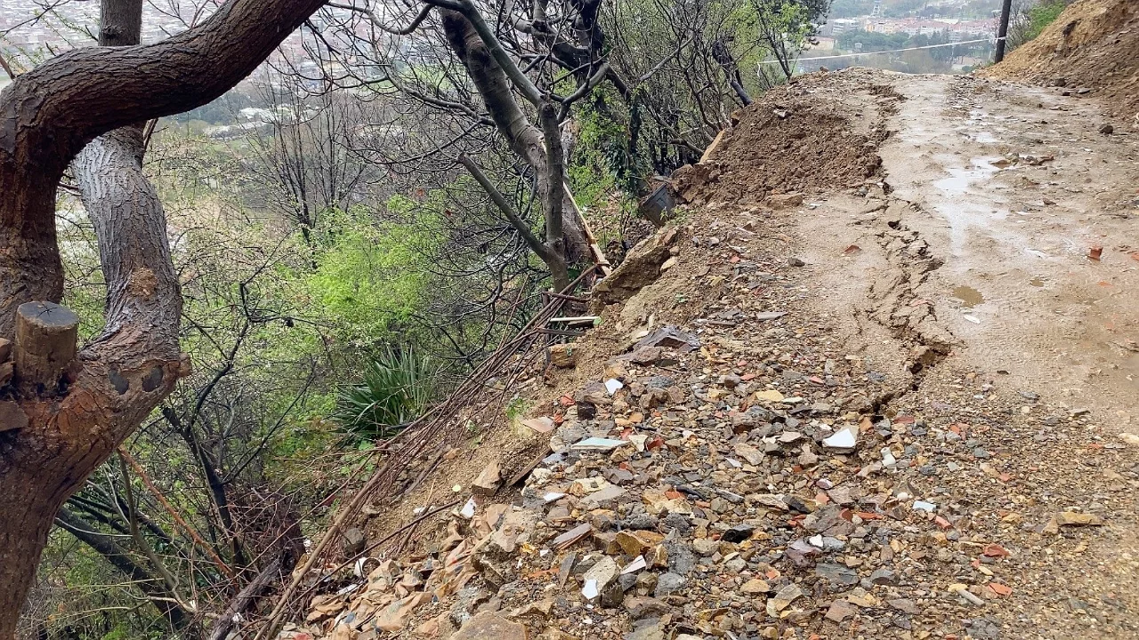 Bursa'da Heyelan Paniği: Kadın Evinde Mahsur Kaldı