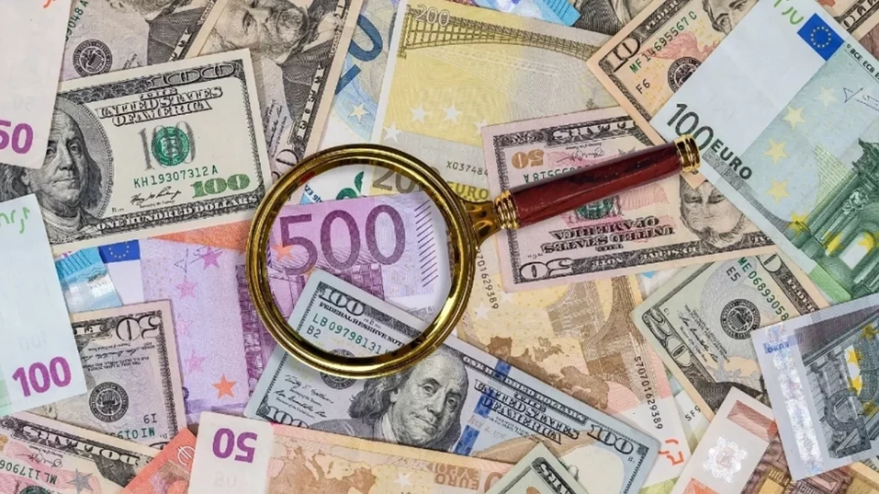 Dolar ve Euro Güne Yükselişle Başladı