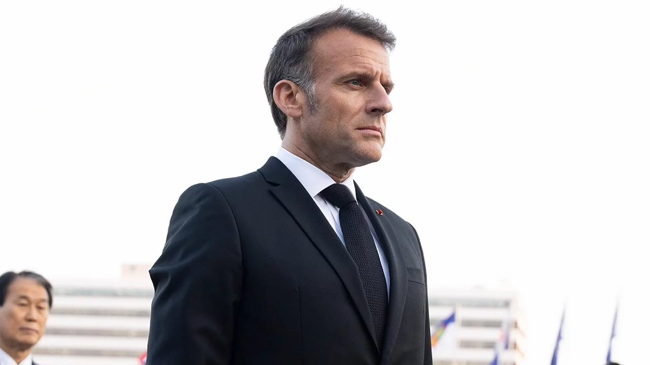 Macron'dan Trump'a tepki: Hürmüz Boğazı'nda askeri operasyon gerçekçi değil