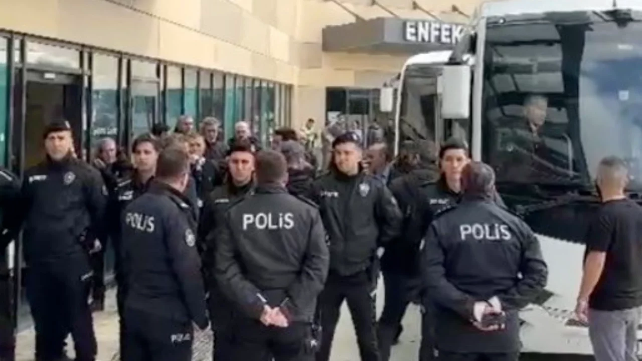 Bozbey, adliyeye sevk edilmeden sağlık raporu için hastaneye götürüldü