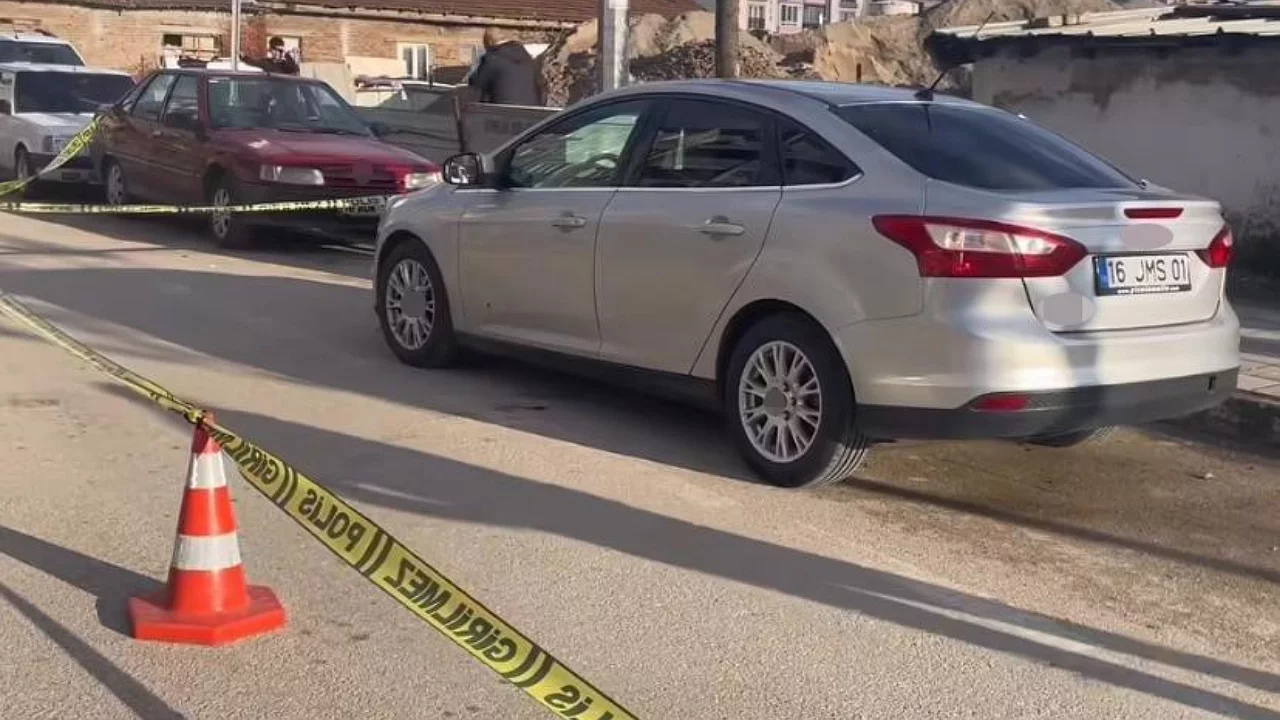 Bursa'da silahlı saldırı: Yaralı sürücü polise sığındı