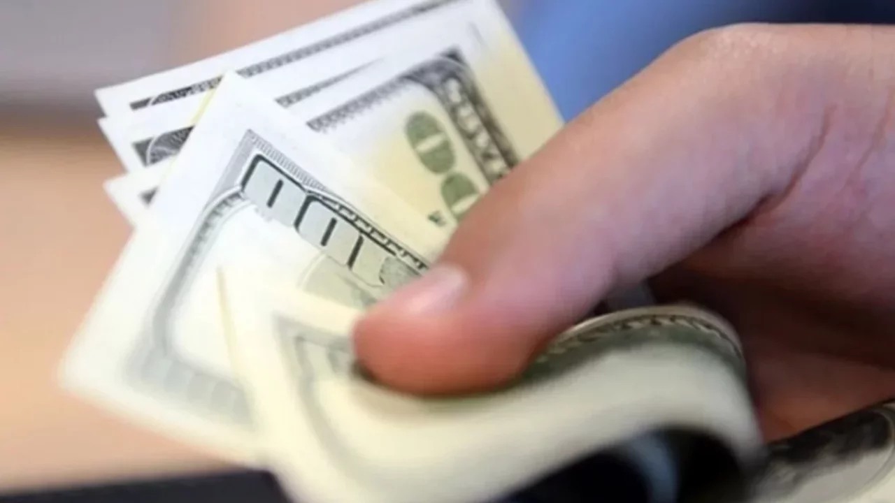 Dolar ve Euro Güne Yükselişle Başladı