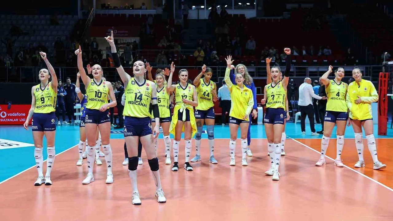 Fenerbahçe Finalde: Üst Üste 6. Kez