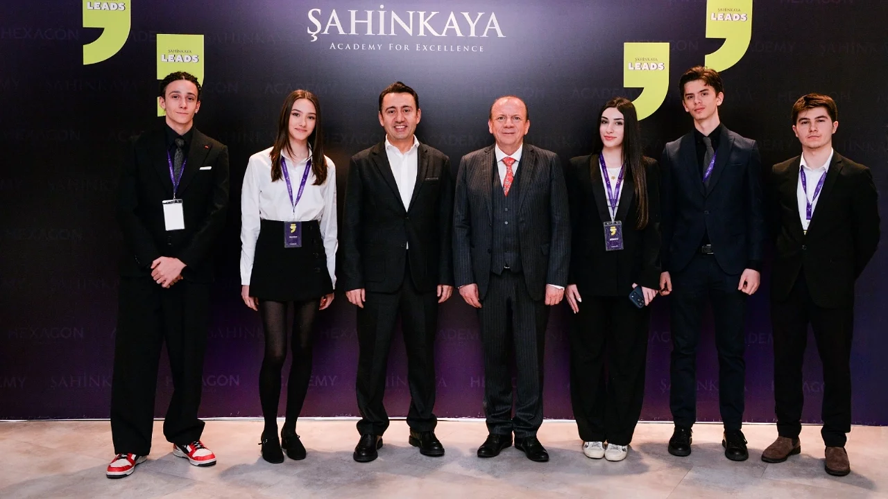 İmkansızı mümkün kılanlar Şahinkaya Girişimcilik Zirvesi 2026'da