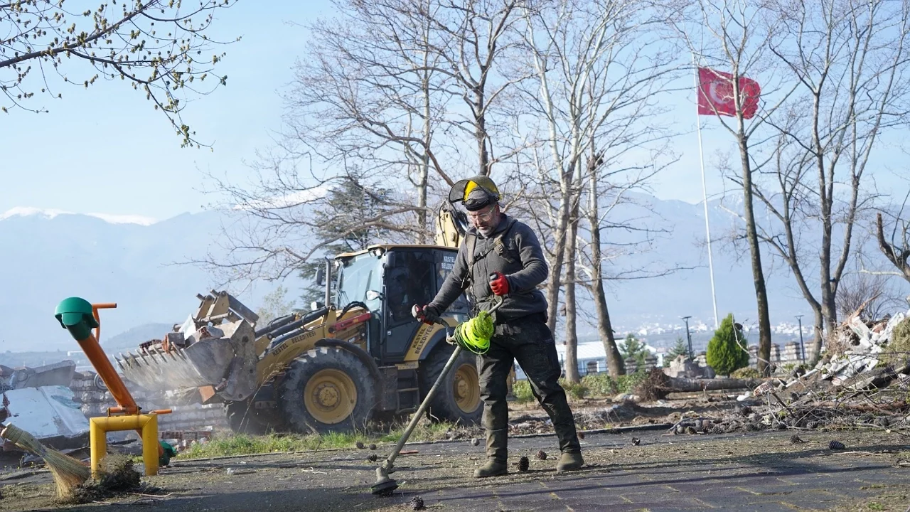 Kestel'de Bahar Mesaisi: İlçede Kapsamlı Çalışmalar Başladı