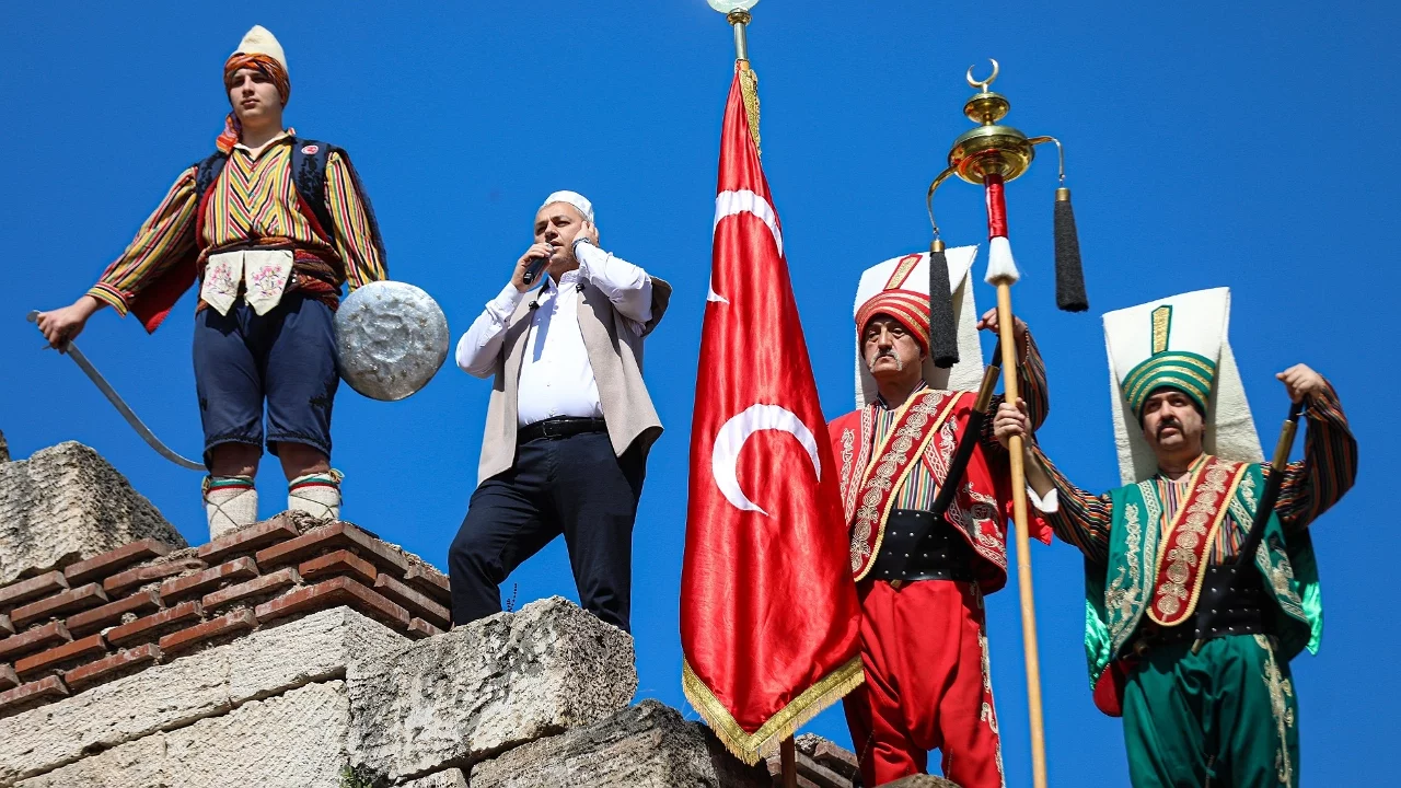 Bursa'da fethin 700. yılı coşkusu