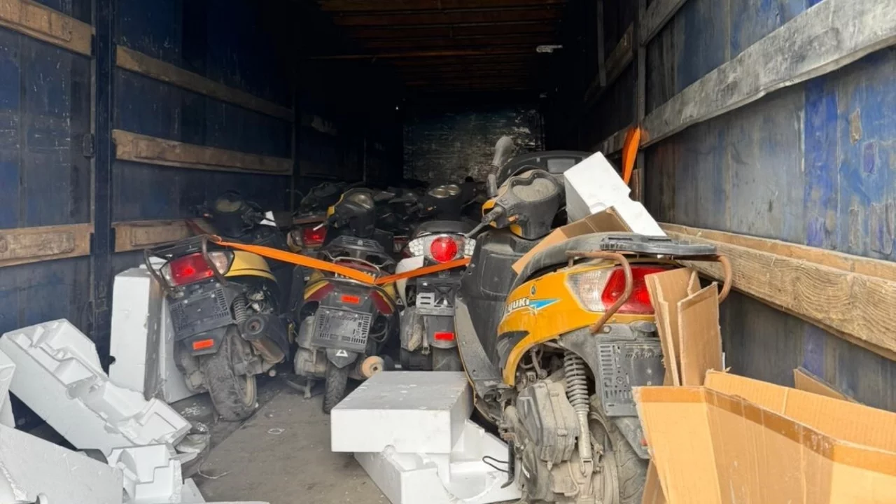 Nakliye çetesi çökertildi: 9 gözaltı