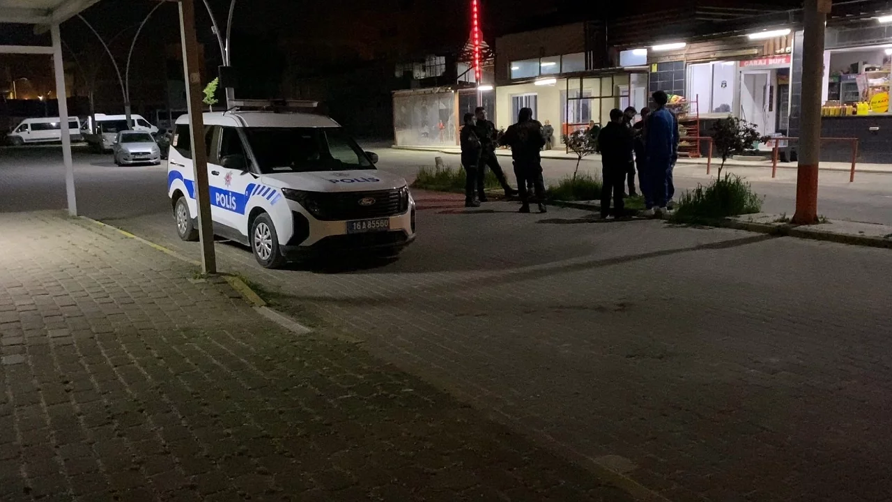 Bursa'da Genç Kızların Kavgası Kanlı Bitti: 2 Yaralı