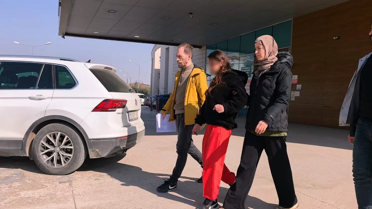 Bursa'da bıçaklı kavga: 1 yaralı, 1 şüpheli adliyeye sevk edildi