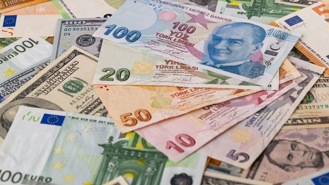 Dolar ve Euro Güne Yükselişle Başladı