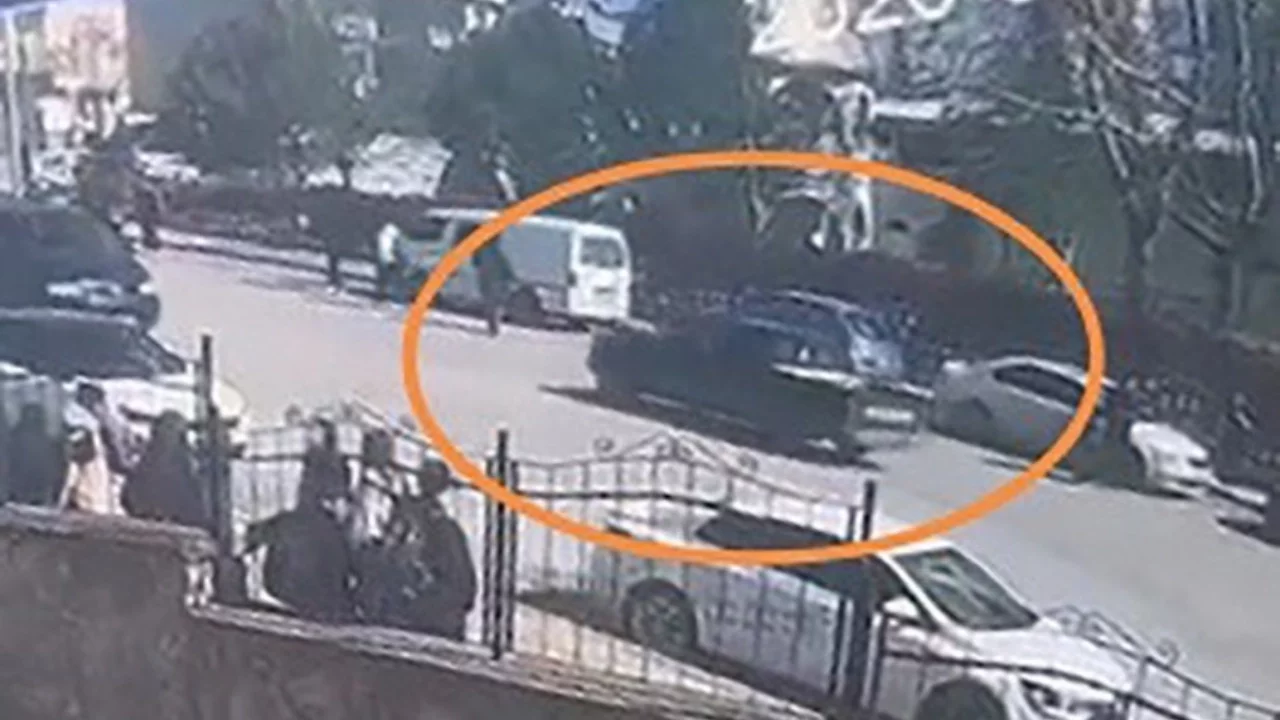 Bursa'da drift dehşeti: Yayaya çarptı, kaçtı!