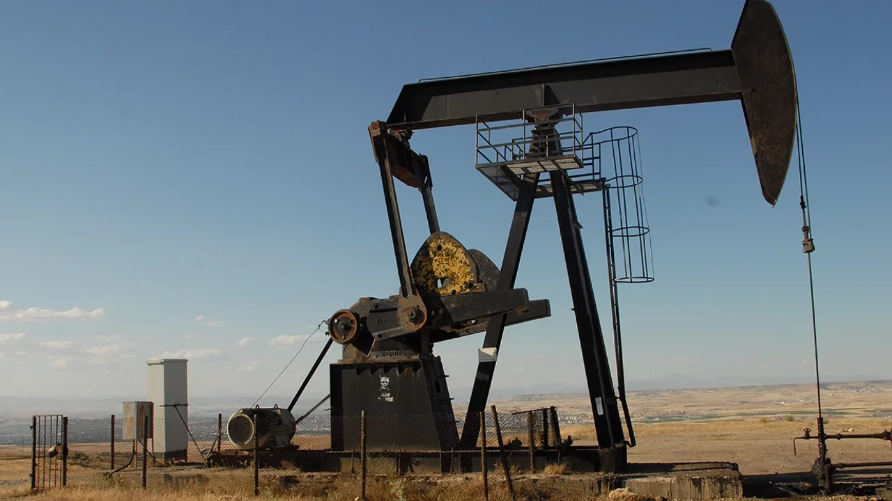 Brent Petrol Fiyatları 100 Doların Altına Düştü