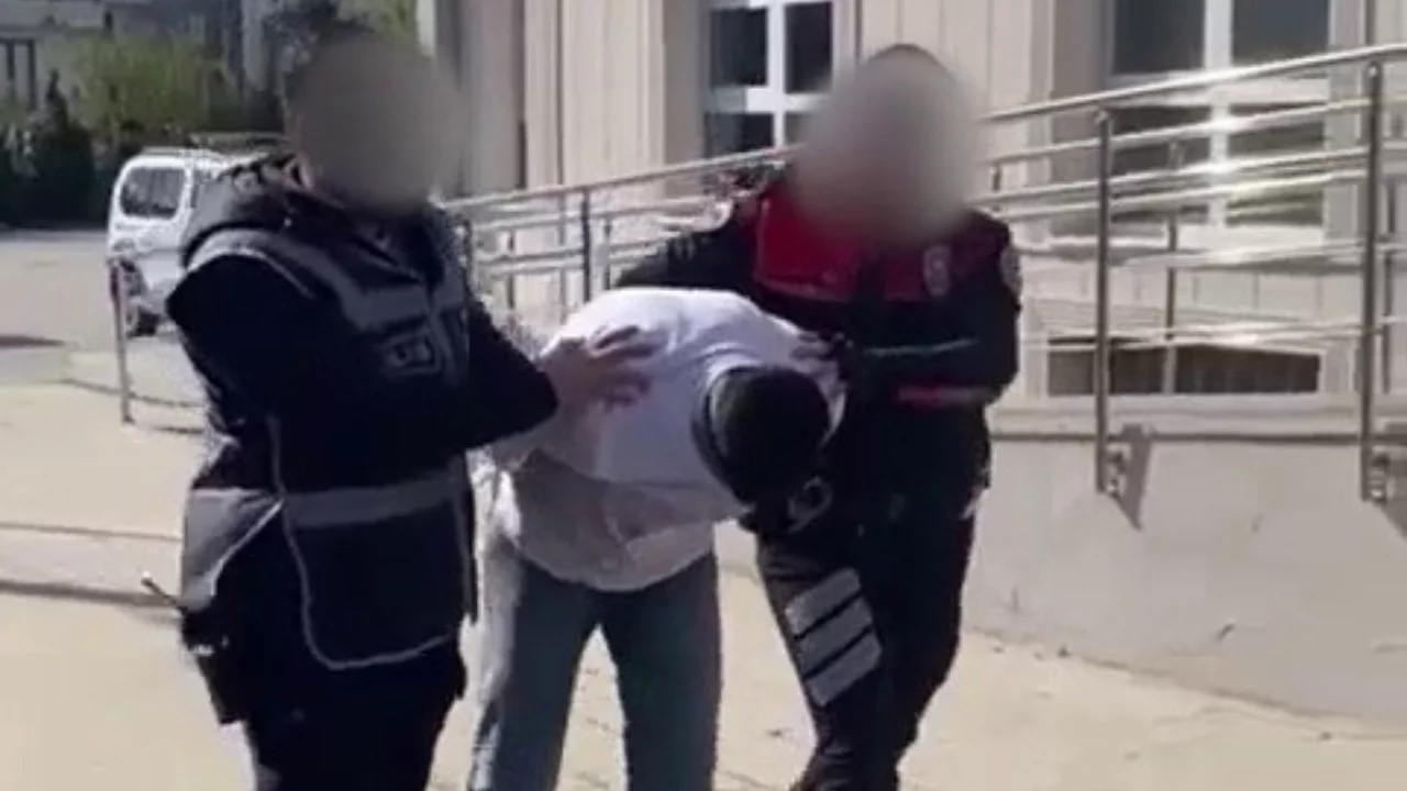 Bursa'da hapis cezası bulunan şahıs uyuşturucu ve silahla yakalandı