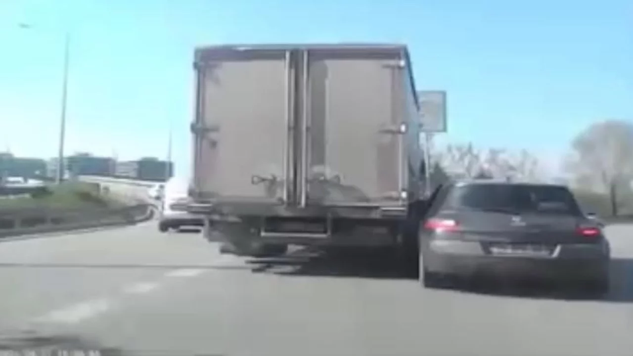 Bursa'da aynı noktada peş peşe kazalar: Tartışma çıktı