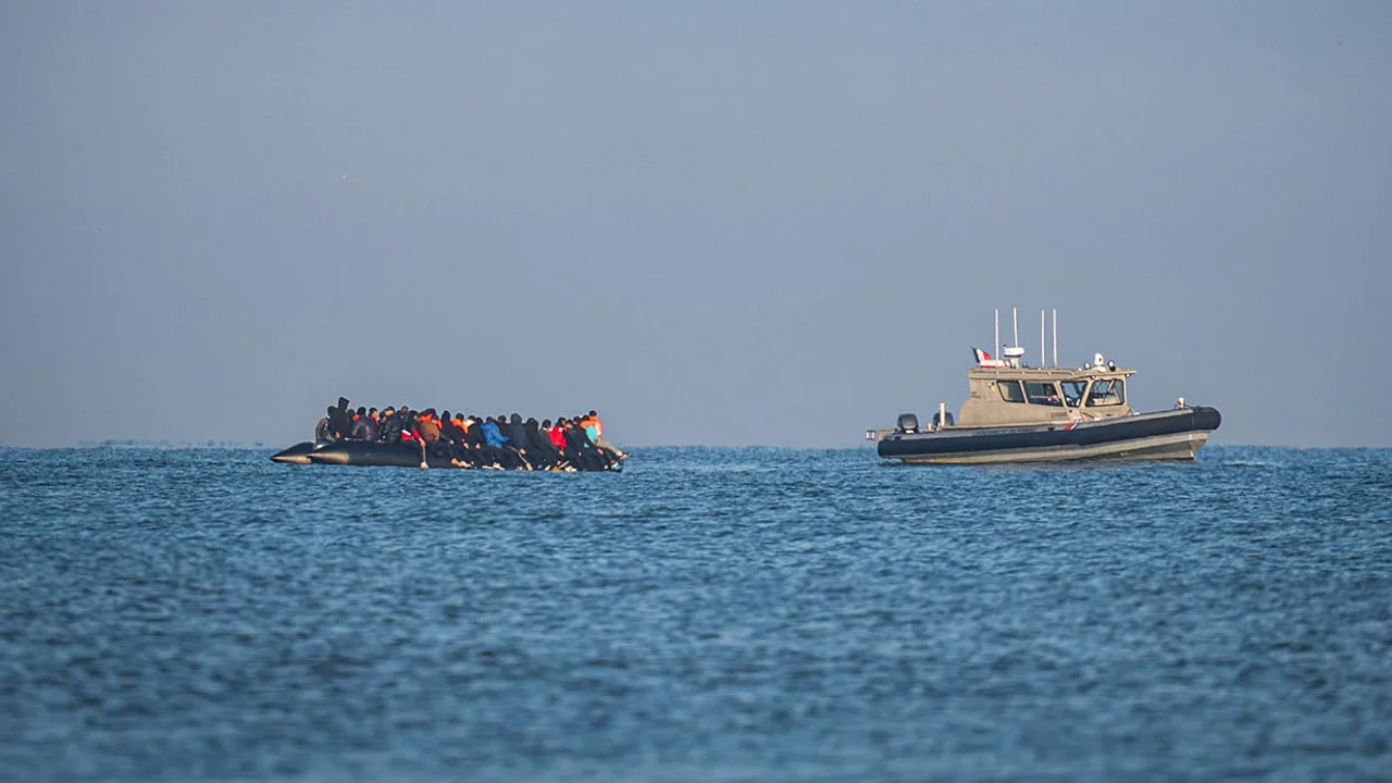Manş Denizi'nde göçmen faciası: 4 kişi hayatını kaybetti