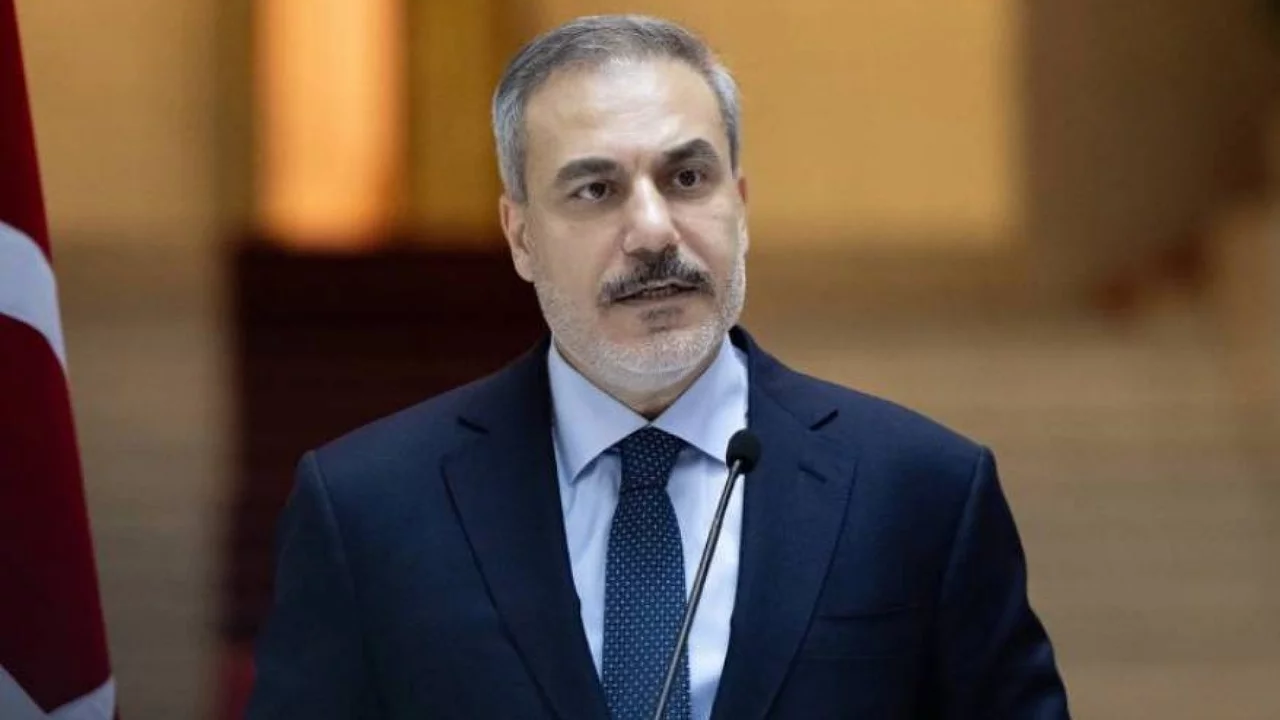 Fidan: "İsrail ateşkesi sabote etti, Lübnan'da geniş çaplı hava saldırısı düzenledi"