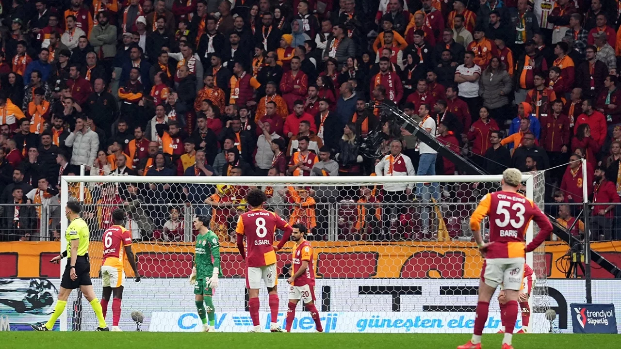 Galatasaray bu sezon 5. kez berabere kaldı