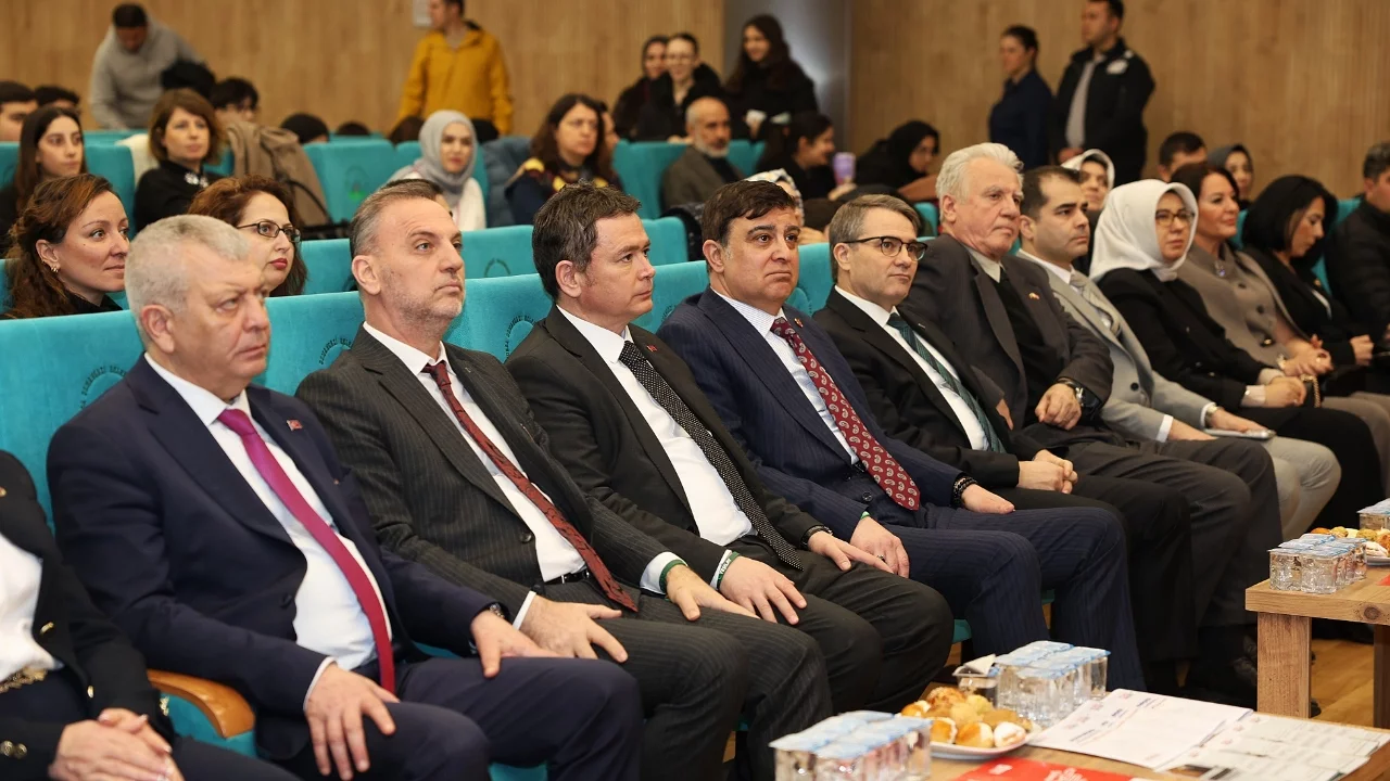 Kütüphanelerin İyileştiren Gücü Osmangazi'de Vurgulandı