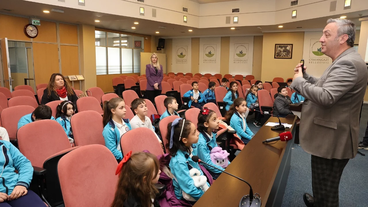 Osmangazi Belediyesi'nden çocuklara yerel yönetim bilinci