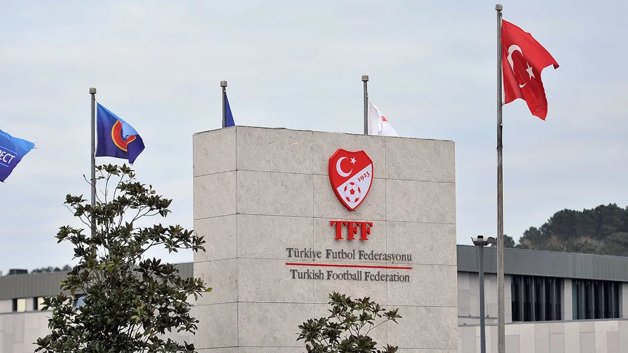 TFF'den disiplin sevkleri: 8 kulüp ve Burak Yılmaz PFDK'ya gönderildi