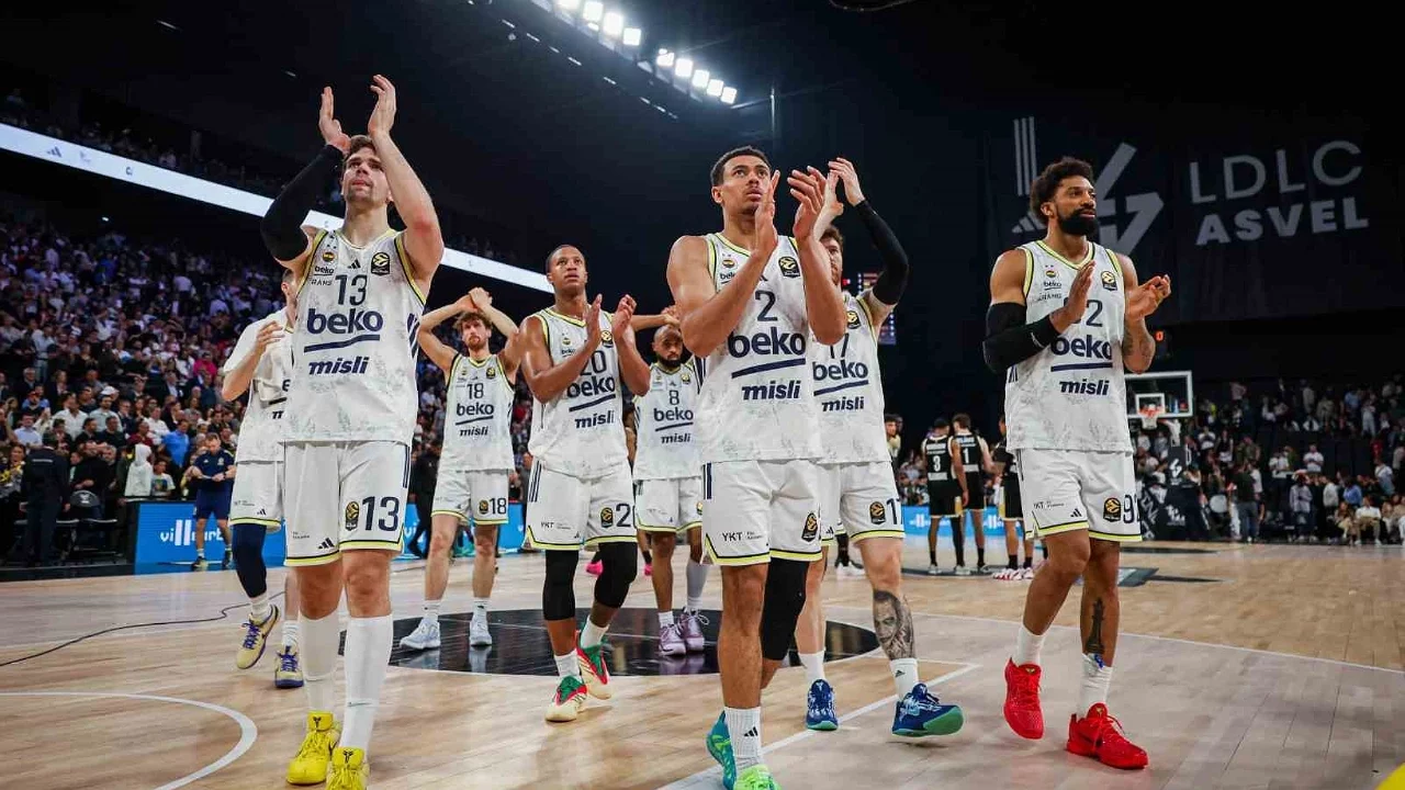 Fenerbahçe Beko deplasmanda Asvel'i devirdi