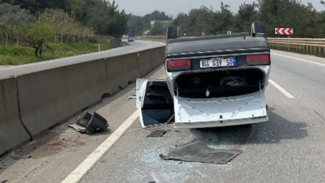 Bursa'da otomobil takla attı: 1'i ağır 2 yaralı