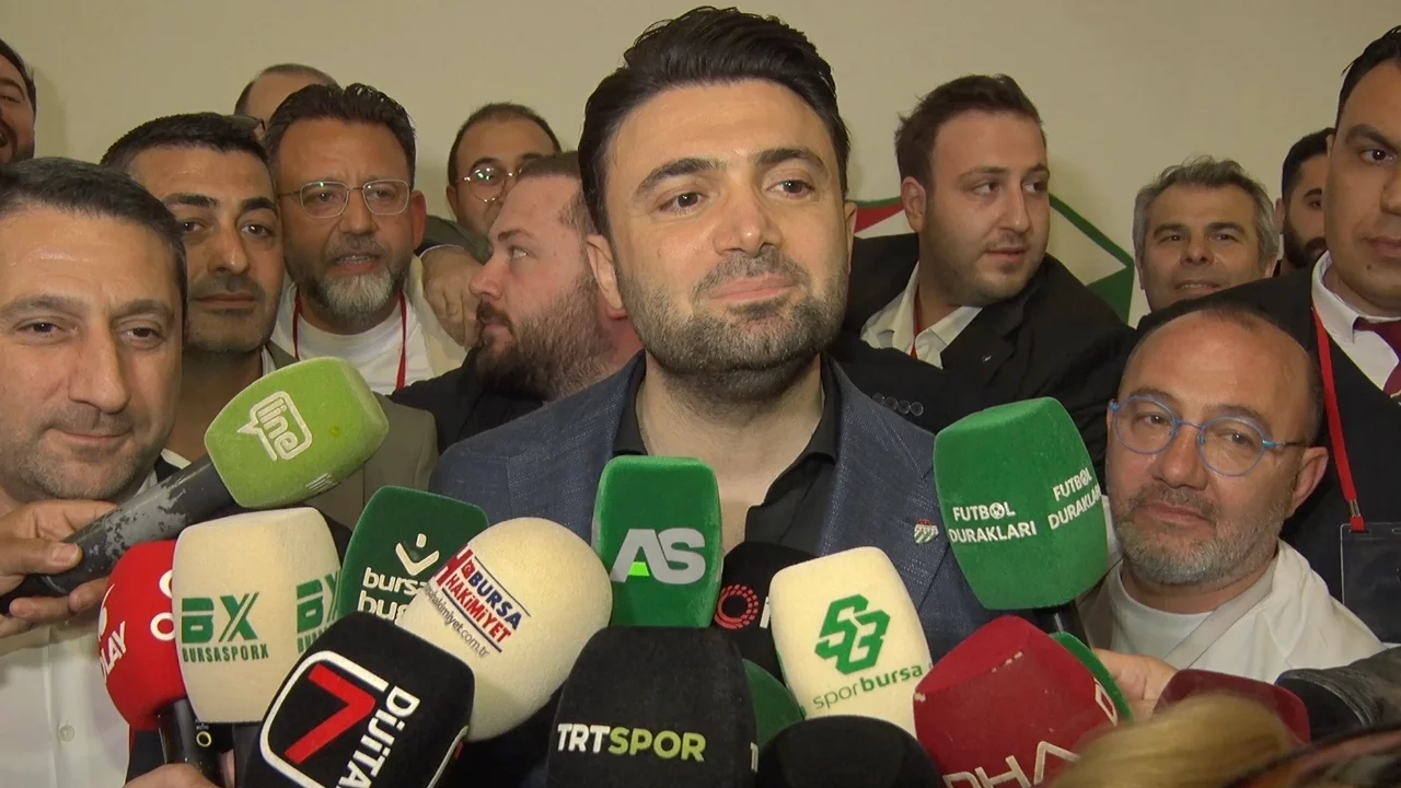 Bursaspor Başkanı Çelik: "Hedef Süper Lig'e takılmadan çıkmak"