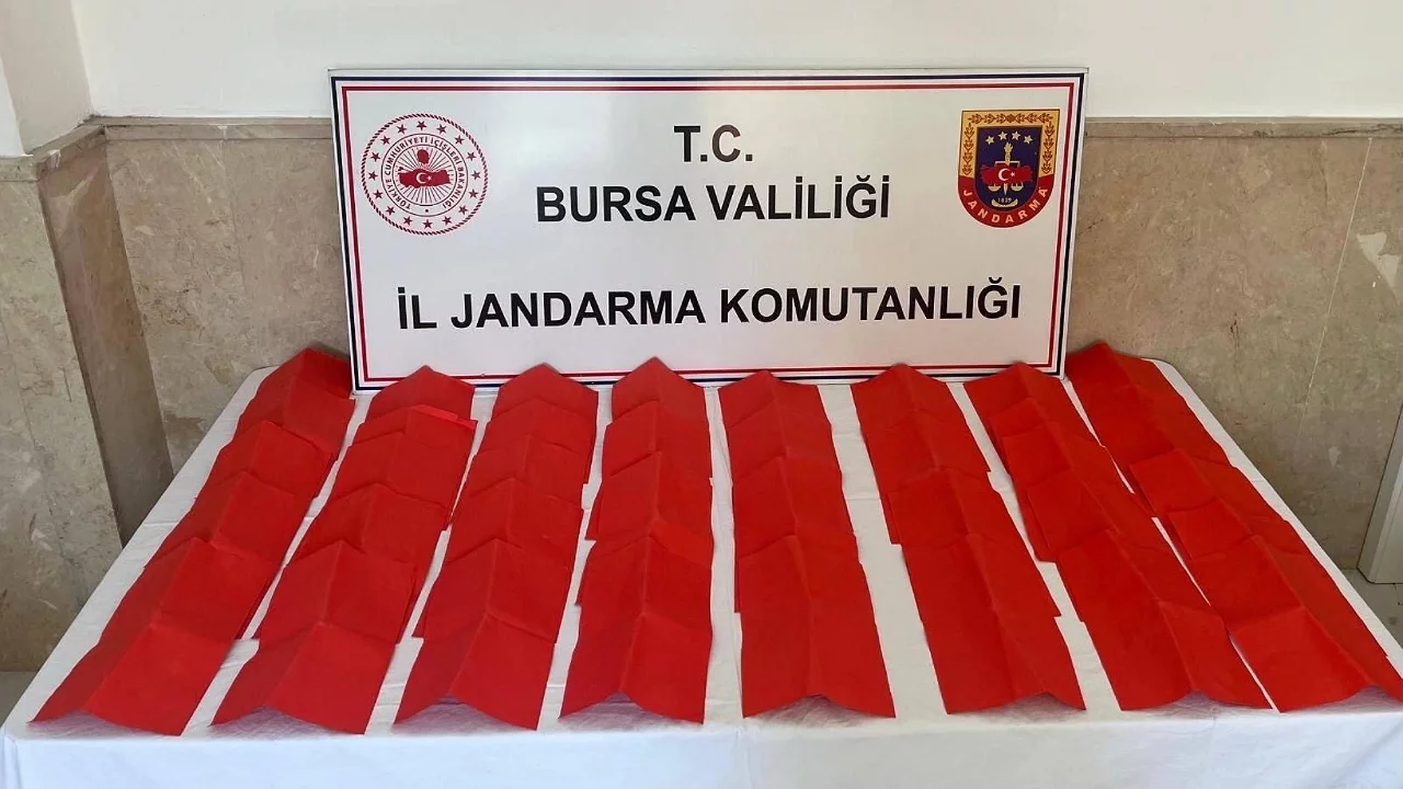 Bursa'da jandarmadan uyuşturucu operasyonu: 46 bin içimlik madde ele geçirildi