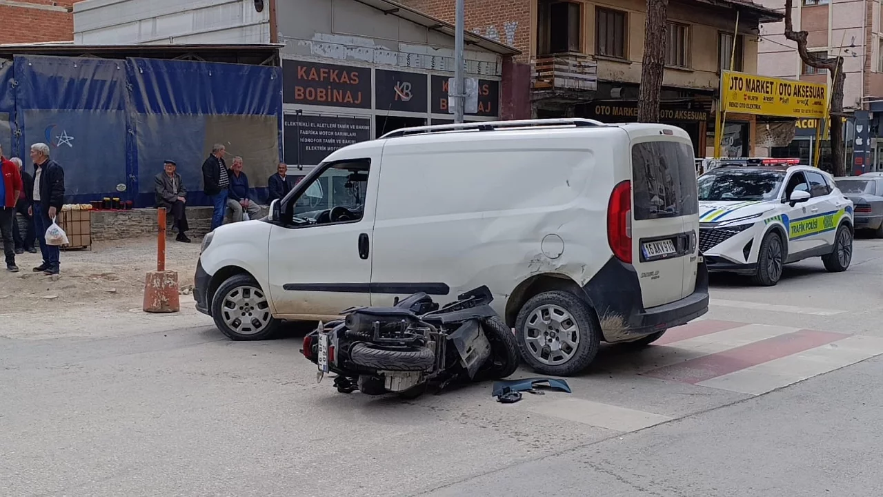 Bursa'da motosiklet kazası: 1 kişi yaralandı